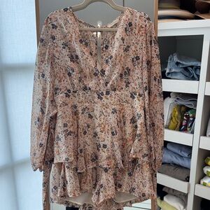 ILLA ILLA Floral V-Neck Romper